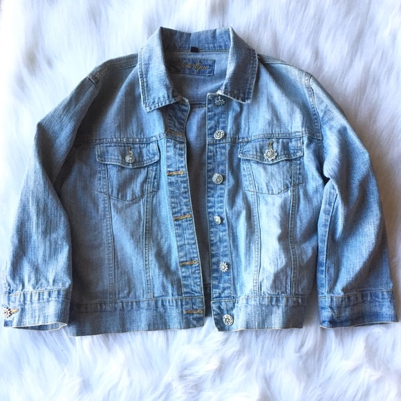 Younique Jackets & Blazers - Distressed Younique denim jean jacket. Size Medium